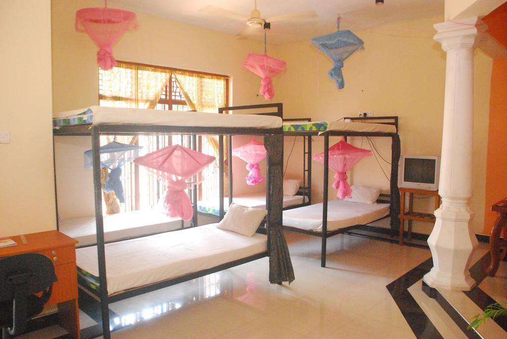 Seetha'S Hostel ネゴンボ エクステリア 写真
